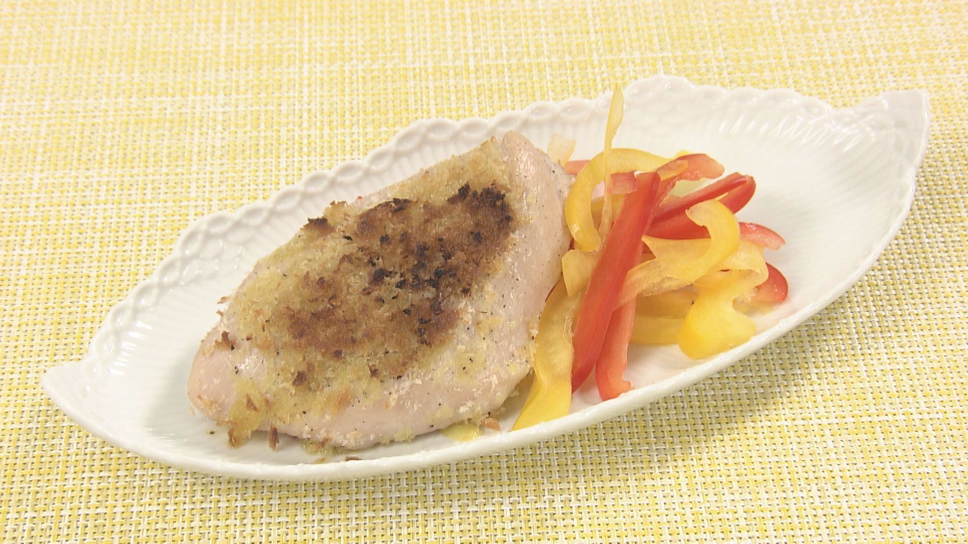 コレステロール値が気になる方に<br>サラダチキンの<br>ガーリックパン粉焼き